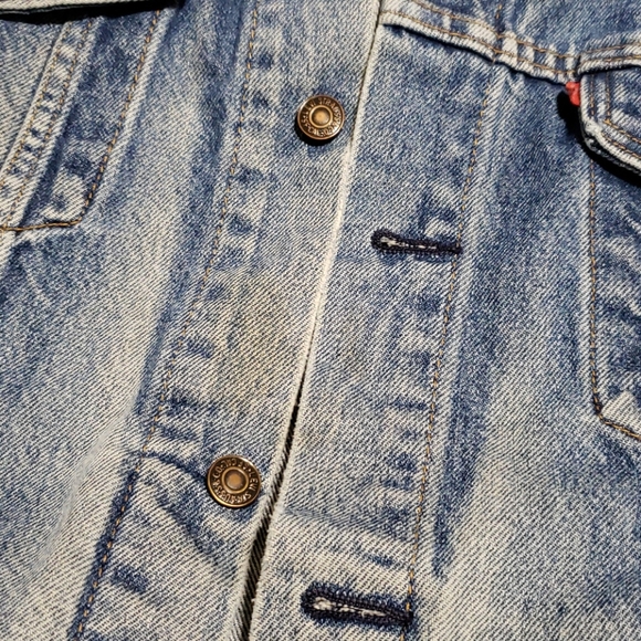 Vintage Levi's 52 L denim trucker jacket - Picture 4 of 7